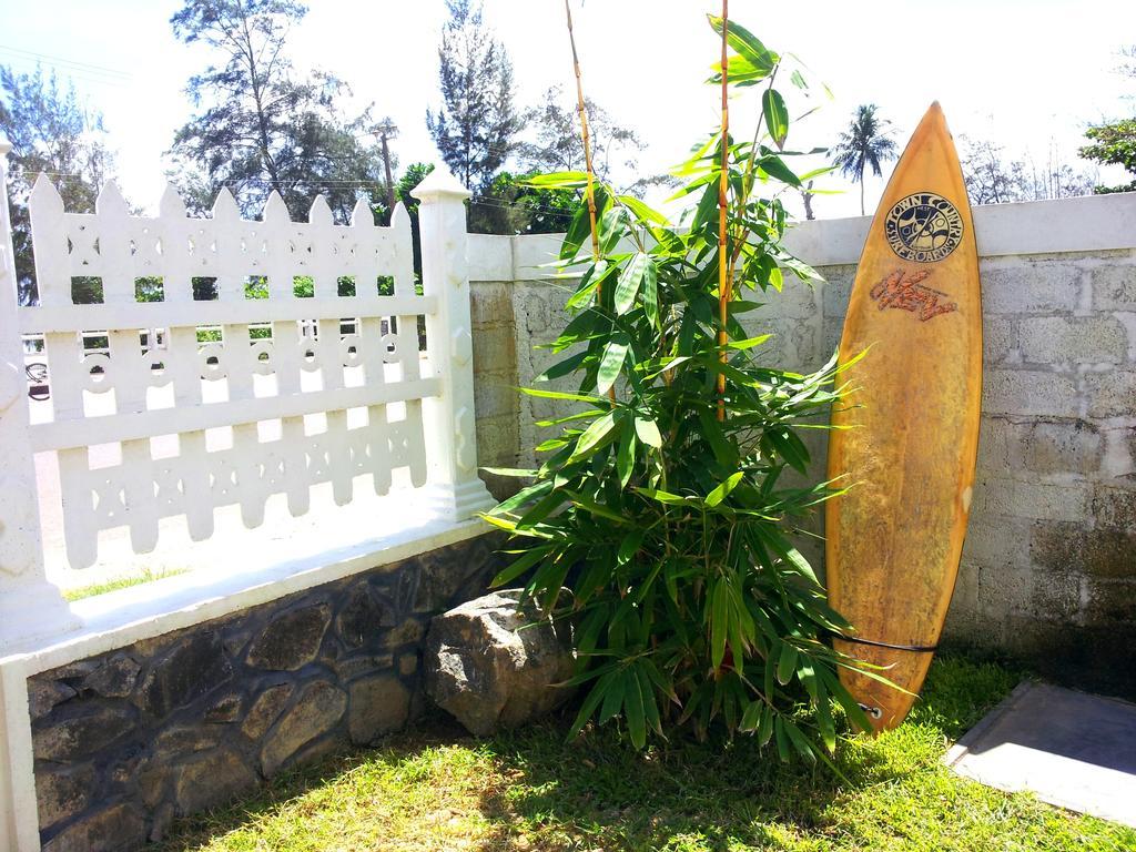 Bed and Breakfast Ceylon Surf Guest And Restaurant Weligama Esterno foto