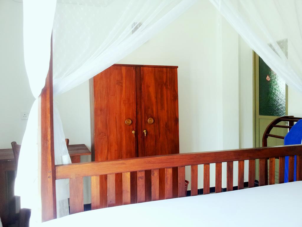 Bed and Breakfast Ceylon Surf Guest And Restaurant Weligama Camera foto