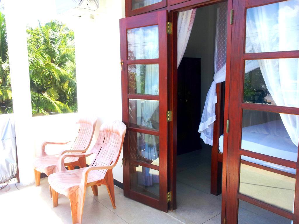 Bed and Breakfast Ceylon Surf Guest And Restaurant Weligama Camera foto