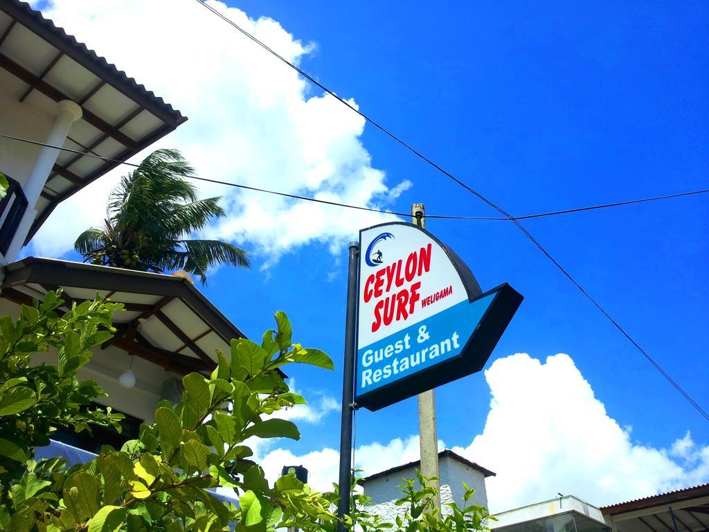 Bed and Breakfast Ceylon Surf Guest And Restaurant Weligama Esterno foto