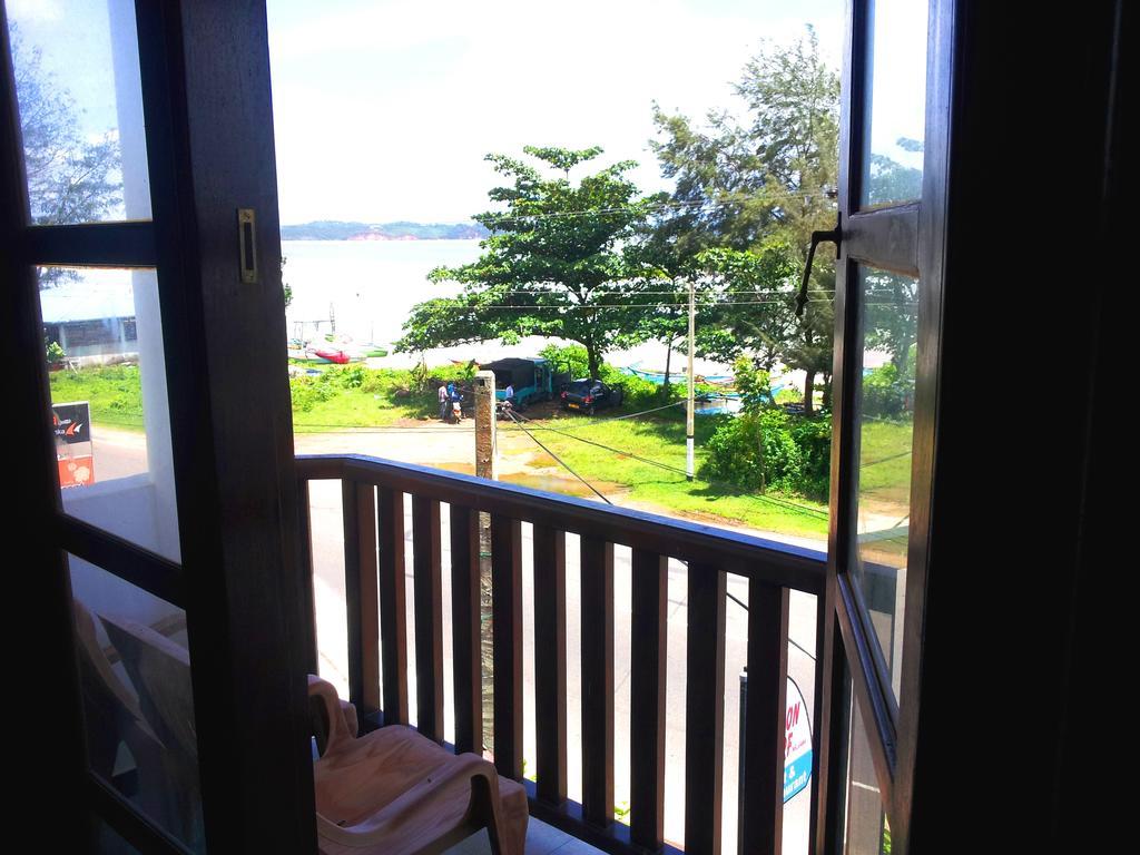 Bed and Breakfast Ceylon Surf Guest And Restaurant Weligama Camera foto